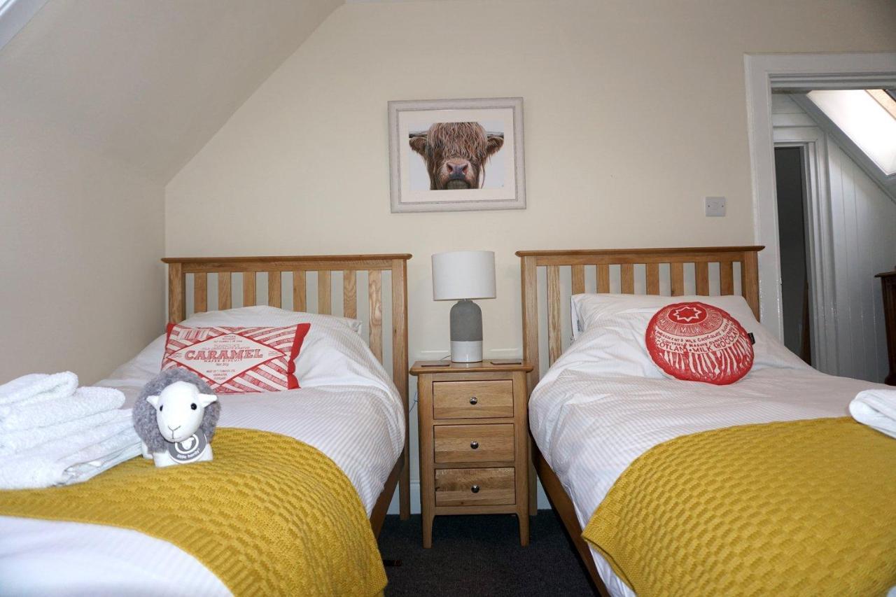Kinloch Rannoch Holiday Cottage ภายนอก รูปภาพ